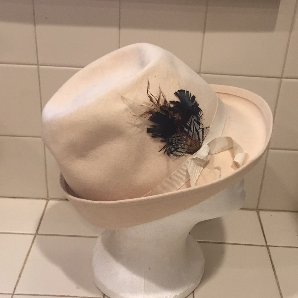 Cream color Ritz brand 100% wool Homburg style hat